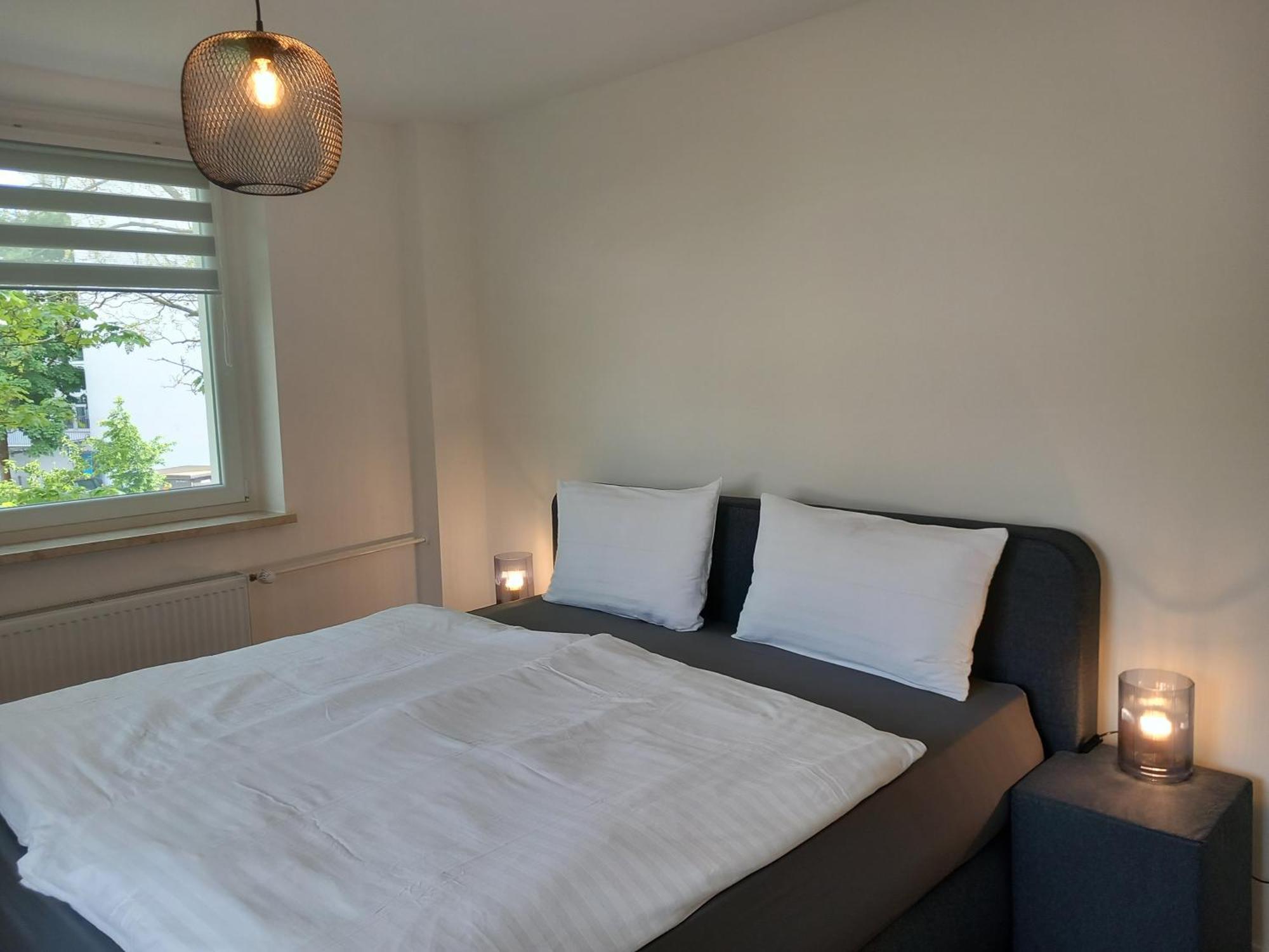 City Apartment Duisburg 1#Netflix &Wlan &Kingsize Bett &Kaffee Maschine & Central & 500M Innenhafen & 2 Min U Bahn Экстерьер фото